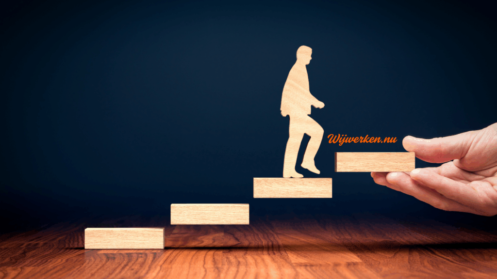 Symbolische loopbaanontwikkeling waarbij een hand ondersteuning biedt bij het zetten van