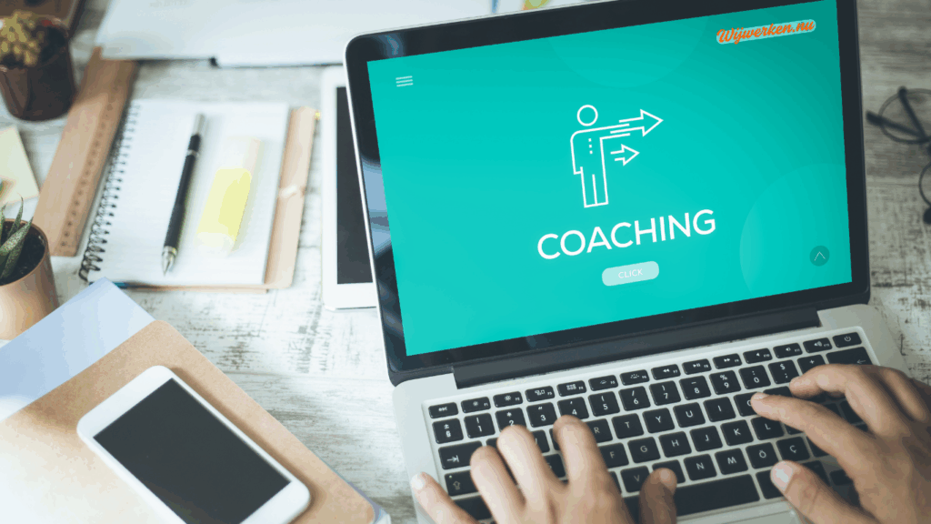 Coaching-dashboard op laptop die loopbaanadvies en persoonlijke begeleiding visualiseert.